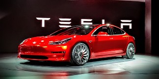 CEO Porsche: Tesla đang hút khách của chúng tôi, nhưng điều đó sẽ chẳng kéo dài lâu – VnReview